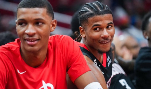 记者：火箭不想出贾巴里和伊森，甚至在匹配杜兰特薪资基础上想留格林