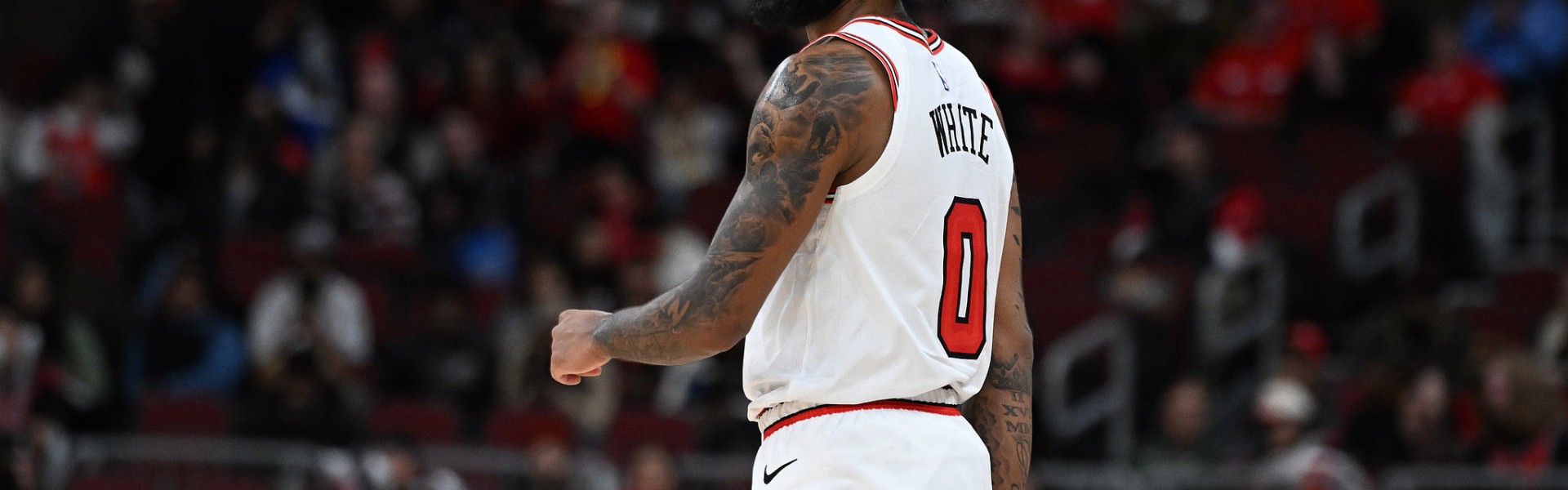 yl23455永利平台-怀特24分武切维奇17+11 公牛主场轻取篮网